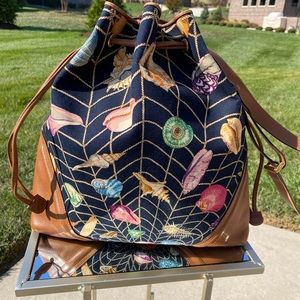 Gucci Bucket Bag Rare Seashell Print